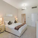 Serene Dubai Getaway In Dubai Marina